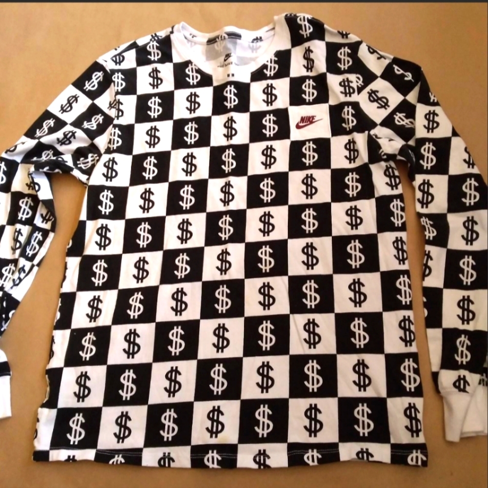 Nike Tee Money Dollar Sign print long sleeve t-shirt. Burgundy Nike embroidered